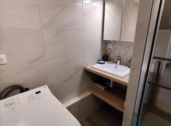 2bedrooms Wifi Parking Διαμέρισμα Ρουαγιάν